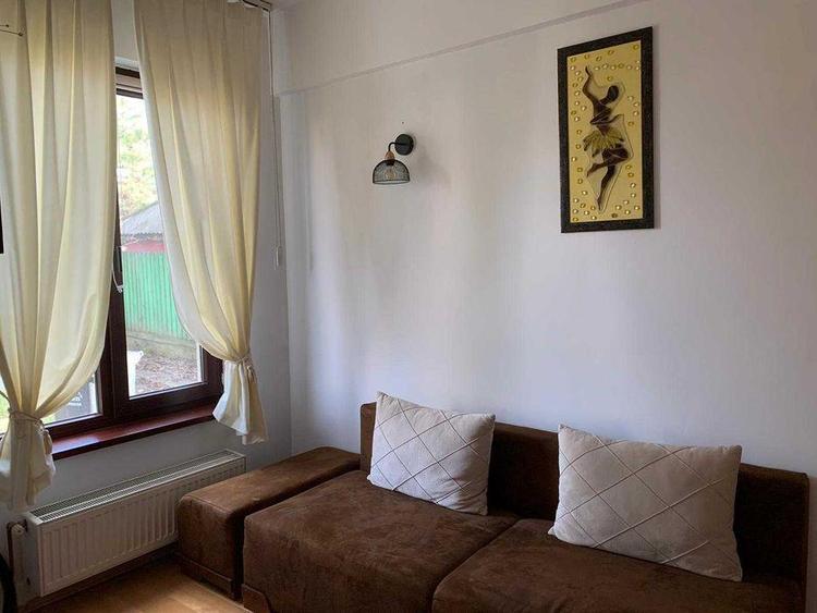 Casă cu 4 camere cu Teren 750 Mp în Tătărași