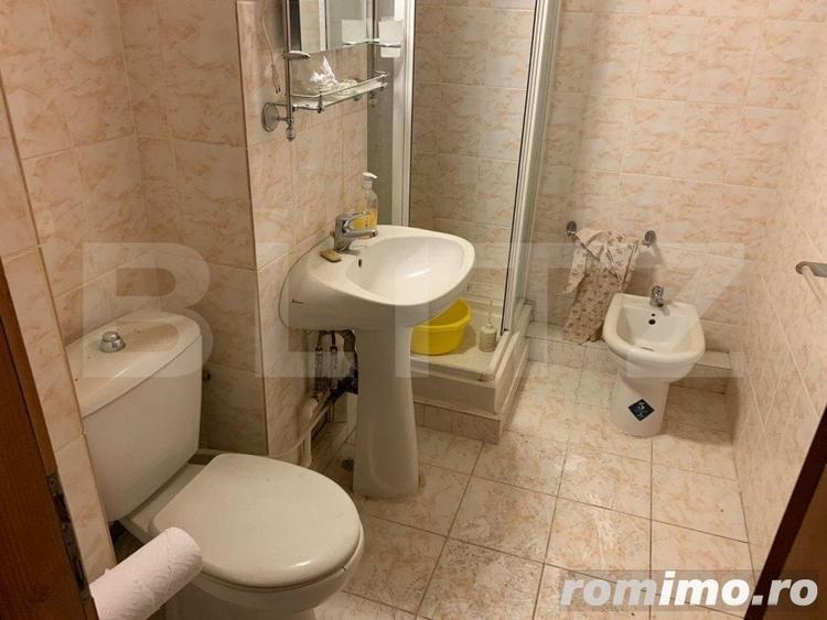 Apartament cu 4 camere decomandat, mobilat în Cetate