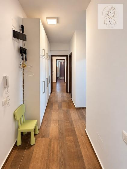 Apartament cu 3 camere decomandat în Metalurgiei
