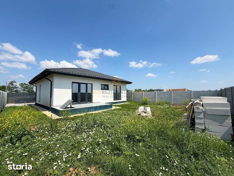 Casă cu 3 camere cu Teren 375 Mp în Vidra