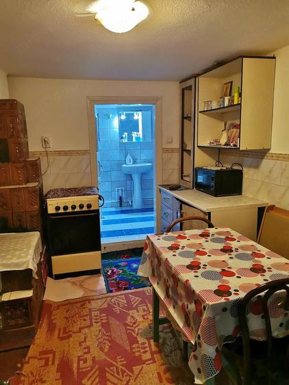 CASA DE VANZARE IN CENTRUL COMUNEI SOVEJA, ideala pentru locuire sau casa de vacan?a - 3