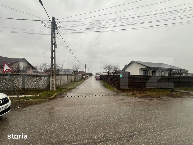 Teren intravilan, 2298 mp, strada Robanesti