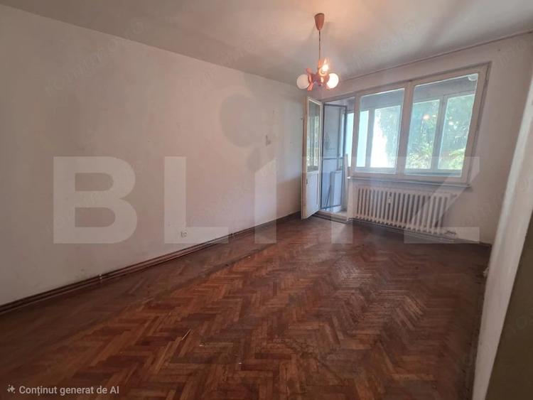 Apartament cu 3 camere decomandat în Tudor