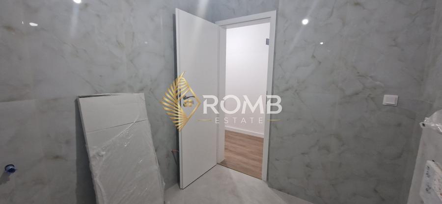 Apartament cu 3 camere decomandat în Florești