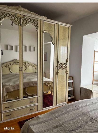 Apartament cu 3 camere decomandat, mobilat în Nicolina