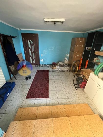 Casă cu 5 camere cu Canalizare în Săvinești