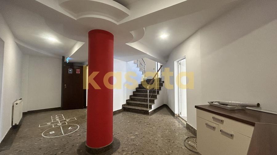 Birou, de 270 mp, în Panduri