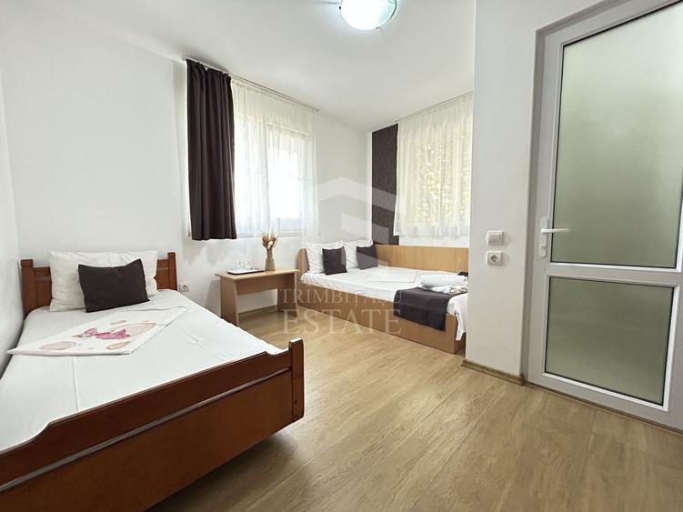 Casă individuală cu 10 camere cu Canalizare în Sud