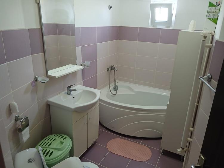 Apartament cu 2 camere nedecomandat, mobilat în Cug