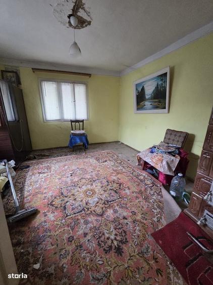 Casă cu 4 camere cu Teren 212 Mp în Central