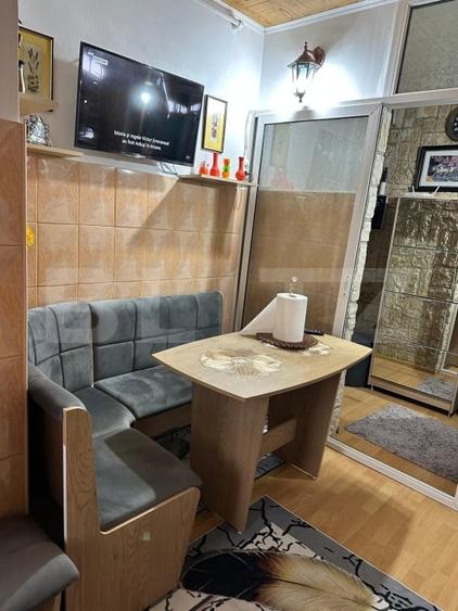 Apartament cu 3 camere decomandat, mobilat în Nord-Est