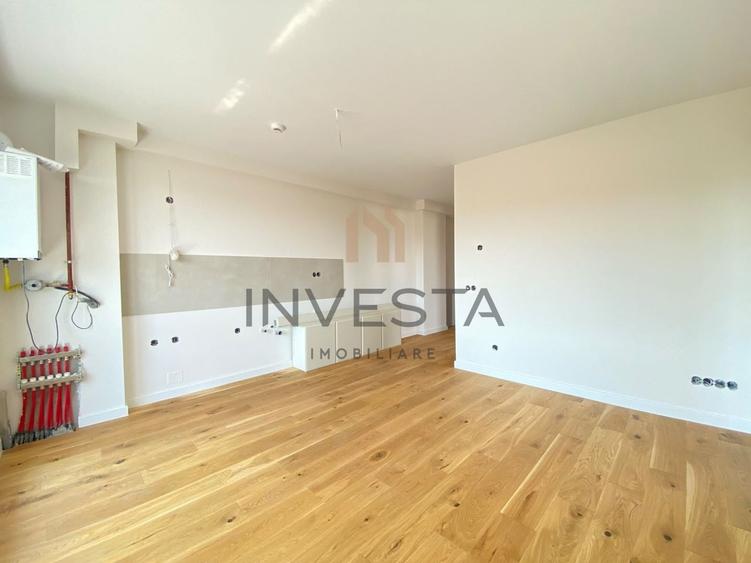 Apartament cu 3 camere semidecomandat în Someșeni