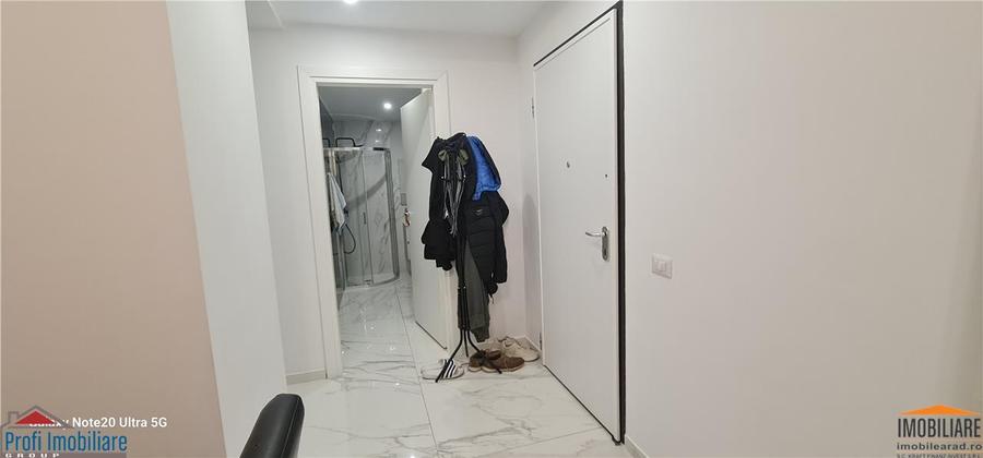 Apartament cu 2 camere circular, mobilat în Central