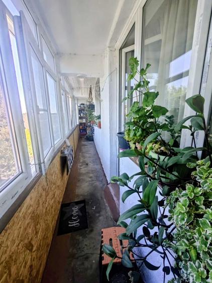 Apartament cu 3 camere decomandat în Giurgiului
