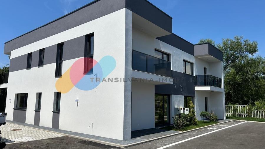 Duplex cu 4 camere cu Canalizare în Florești