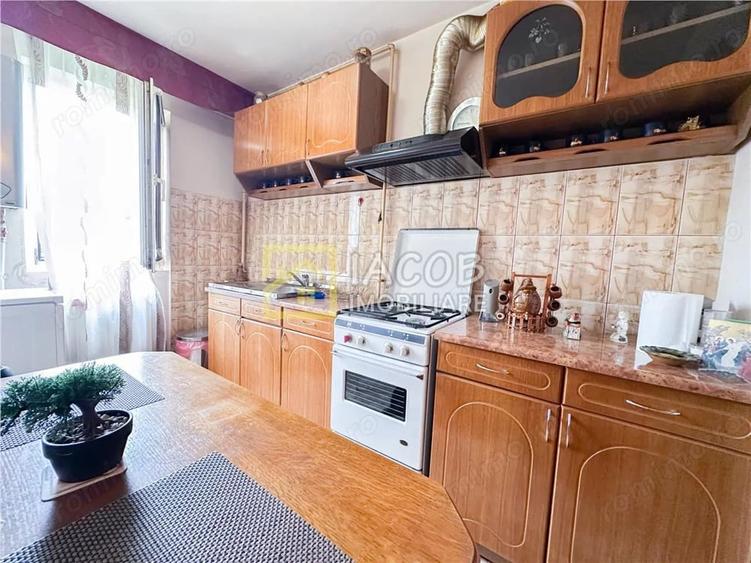 Apartament cu 2 camere semidecomandat în Bistrița Lac