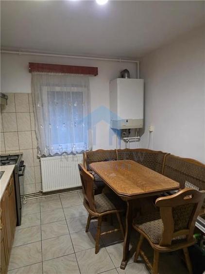 Apartament cu 2 camere decomandat în Între Lacuri