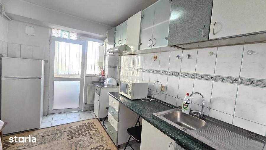 Apartament cu 2 camere decomandat în Micro 21