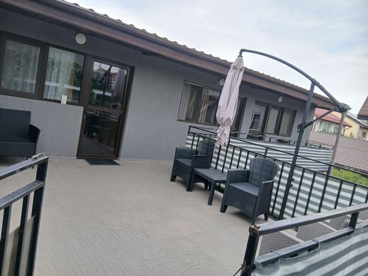 Casă cu 4 camere în Exterior Vest