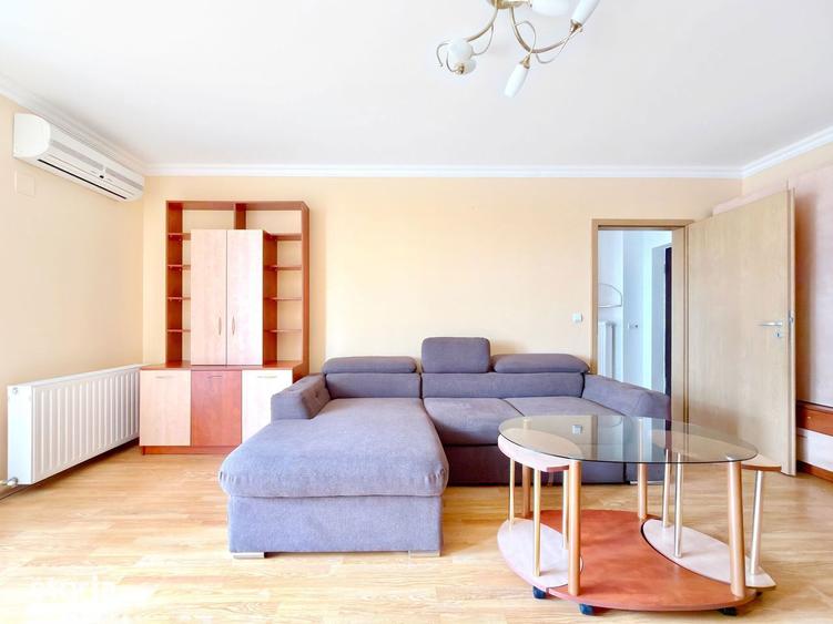 Apartament cu 2 camere decomandat, mobilat în Est