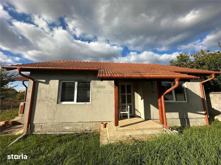 Casă cu 3 camere cu Teren 460 Mp în Oșorhei
