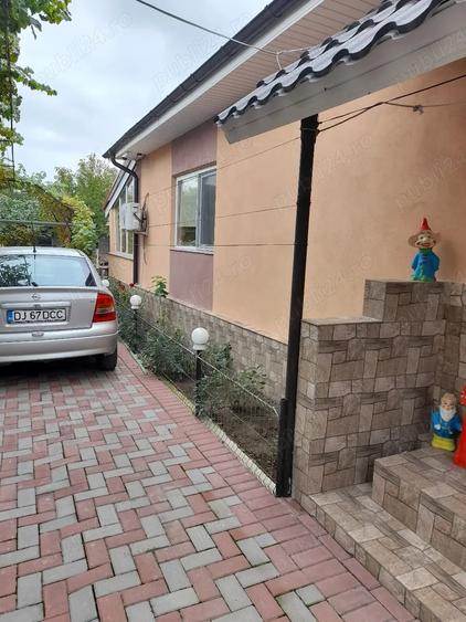 Casă cu Teren 800 Mp în Milești