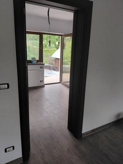 Casă cu 2 camere în Central