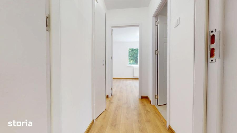 Apartament cu 2 camere semidecomandat în Centrul Civic