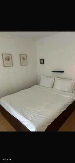 Casă cu 10 camere cu Teren 1232 Mp în Central
