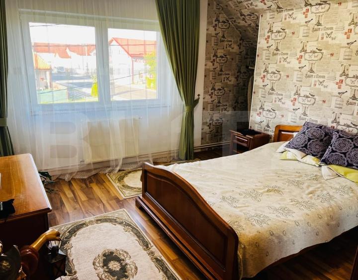 Casă individuală cu 5 camere cu Canalizare în Sântana de Mureș
