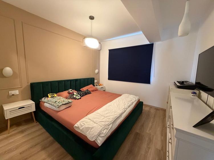 Casă individuală cu 4 camere cu Piscina în Odăi
