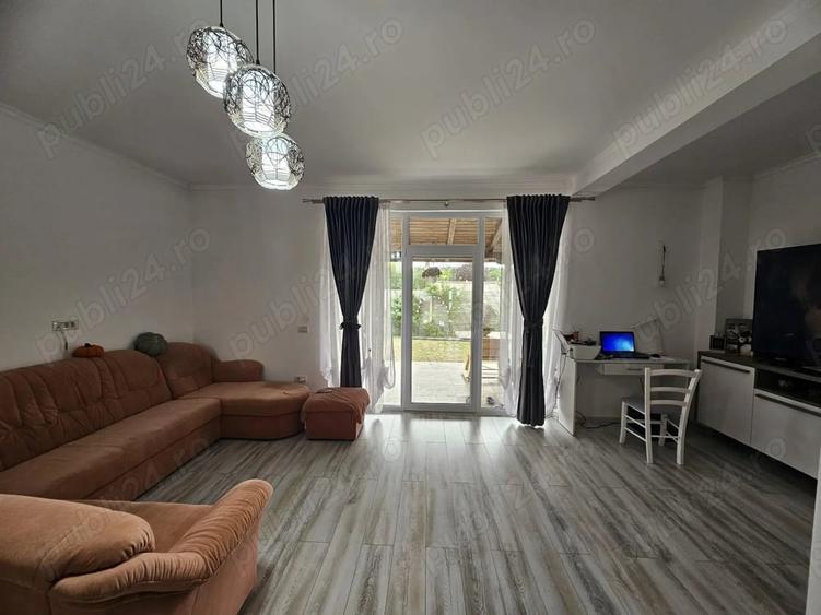 Casă cu 4 camere cu Teren 350 Mp în Central
