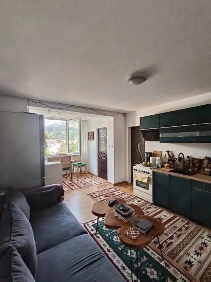 Casă cu Teren 250 Mp în Central