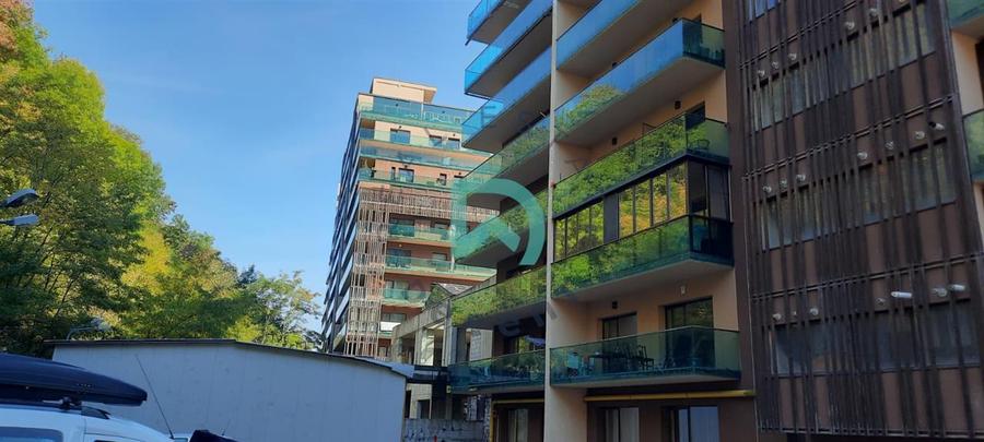 Apartament cu 2 camere semidecomandat, mobilat în Răcădău
