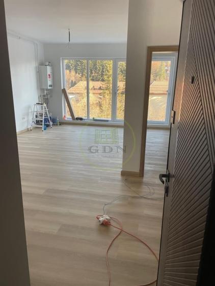 Apartament cu 2 camere decomandat în Clăbucet