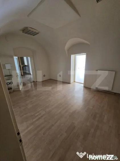 Spațiu comercial, de 223 mp, în Central