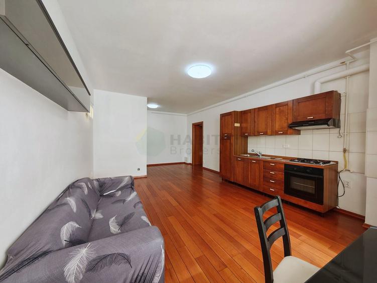 Apartament cu 2 camere semidecomandat în Titan