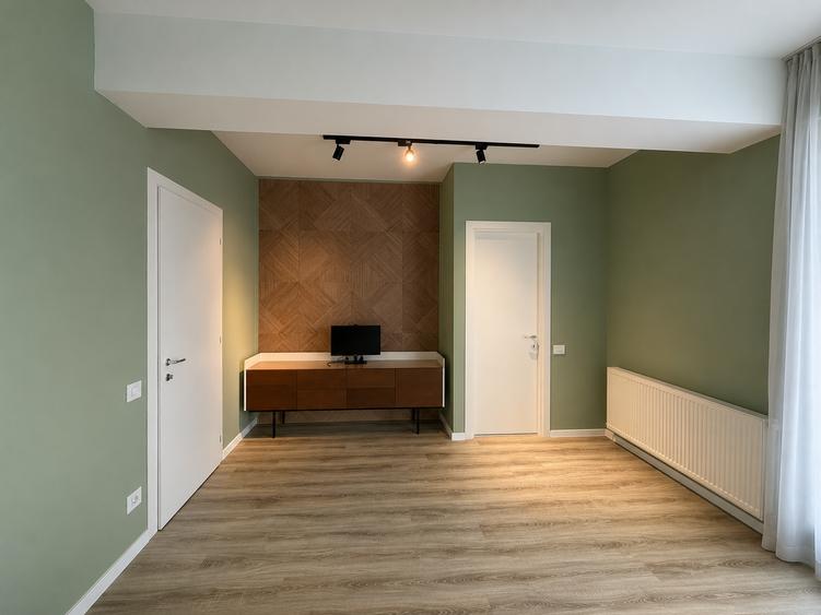 Apartament cu 3 camere semidecomandat în Floreasca