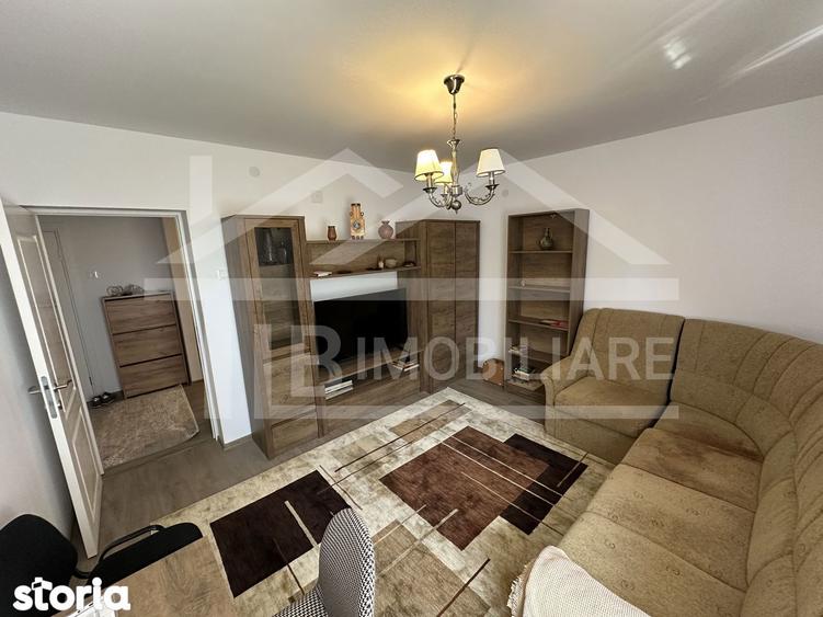 Apartament cu 3 camere în 22 Decembrie 1989