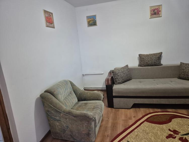 Apartament cu 2 camere decomandat în Central — fotografia 1