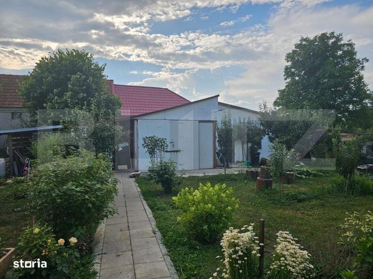 Casă cu 4 camere în Semlac