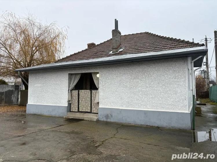 Casă cu 3 camere în Central