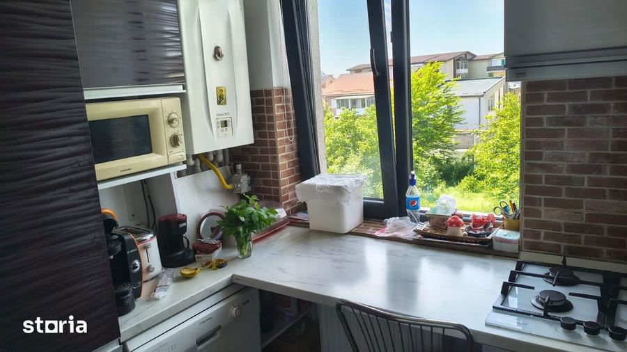 Apartament cu 2 camere semidecomandat în Ghencea