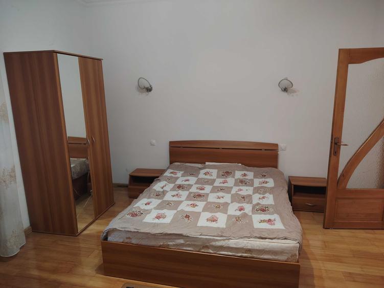 Casă cu 3 camere în Central