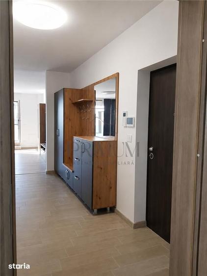 Apartament cu 2 camere semidecomandat în Est
