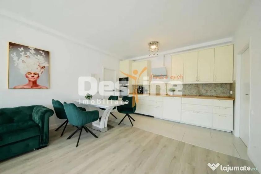 Apartament cu 3 camere semidecomandat în Central