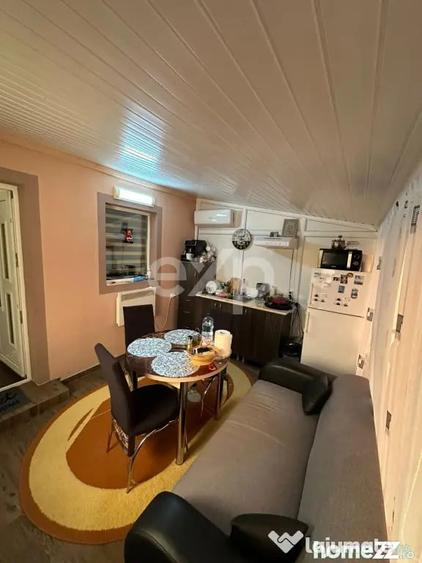 Casă cu 2 camere cu Teren 445 Mp în Trivale