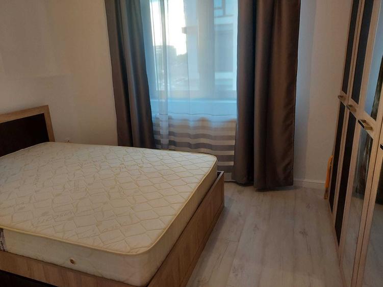 Apartament cu 3 camere în Dumbrăvița