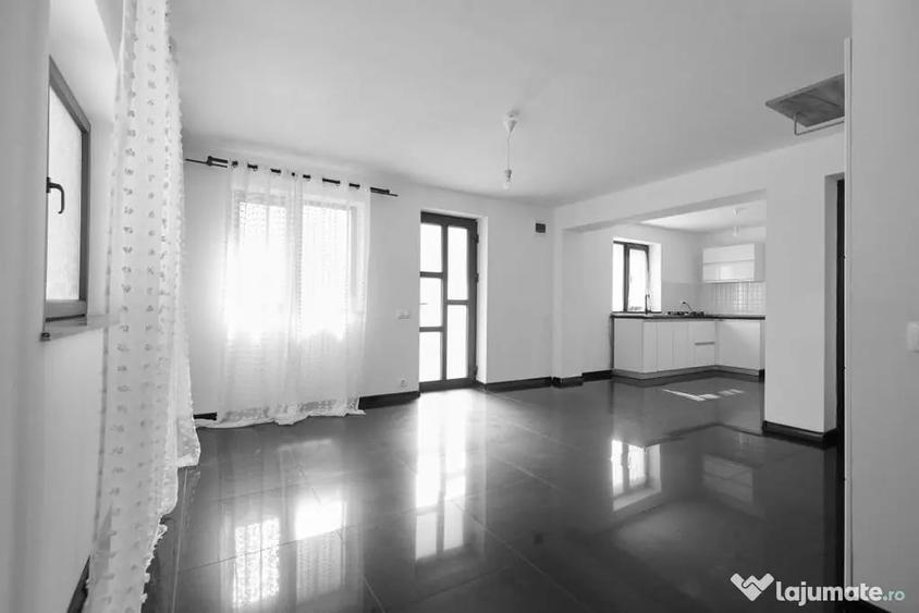 Casă cu 4 camere cu Teren 169 Mp în Central