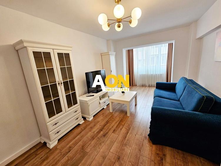 Apartament cu 3 camere decomandat, mobilat în Cetate